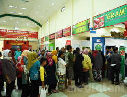 Sambut Idul Fitri, Toko Tani Indonesia Center Kementan Diserbu Warga