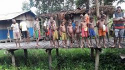 Masyarakat pedalaman Asmat Papua