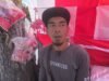 Kisah Agus, Petani Garut yang Merantau ke Sulbar untuk Jual Bendera, Kini Hadapi Omzet Sepi