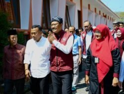 Gus Ipul Buka MPLS Sekolah Rakyat di Ponorogo yang Kelola Peternakan Ayam Petelur