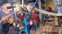 Perakitan traktor